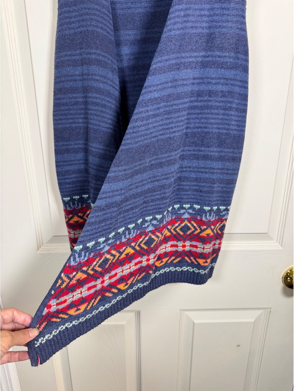 Chaps Denim Women's Blue Sleeveless Open Front Knit Vest with Colorful Border - Picture 3 of 7